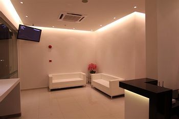 Hotel The V Hotel 2*